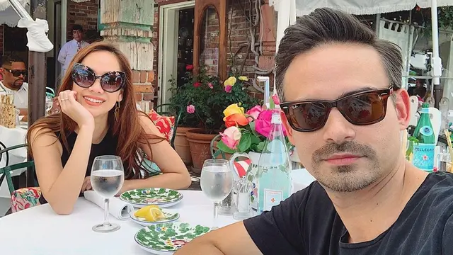 Gaya Liburan Bunga Citra Lestari dan Ashraf Sinclair di Amerika (sumber: instagram/@bclsinclair)