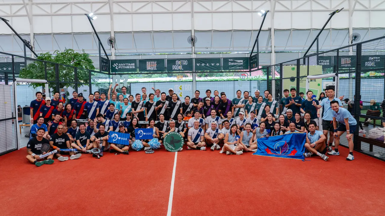 Keseruan Turnamen Padel Battle of Schools: Parents Edition