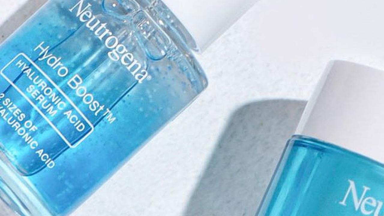 1. Hindari Skincare yang Mengandung Retinoic Acid dan Hydroquinone<br>