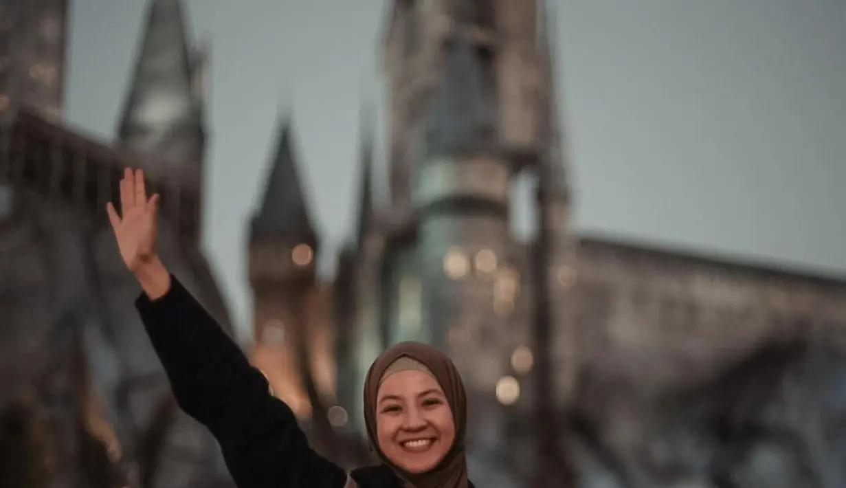 Potret hubungan Natasha Rizki dan Desta memang masih dekat. Hal ini dikarenakan anak-anak mereka yang masih butuh kasih sayang [Instagram/natasharizkynew]