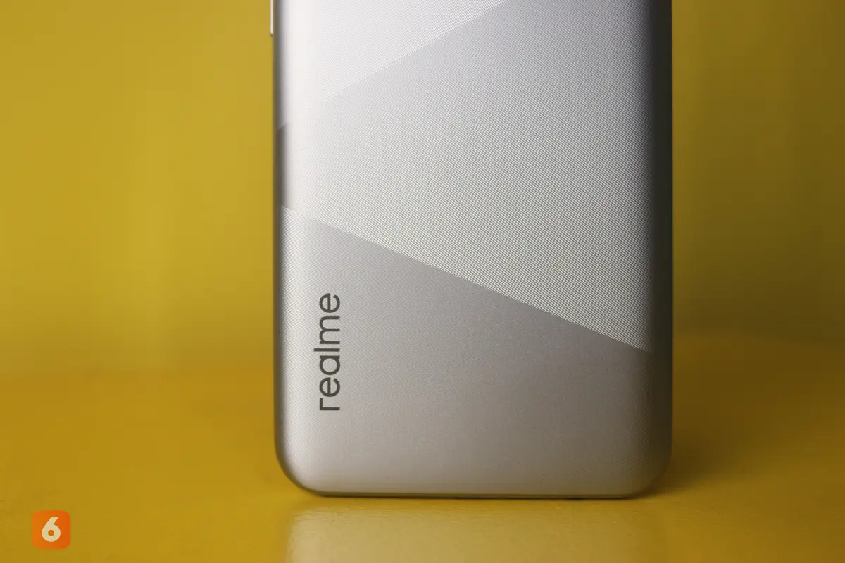 Realme C15