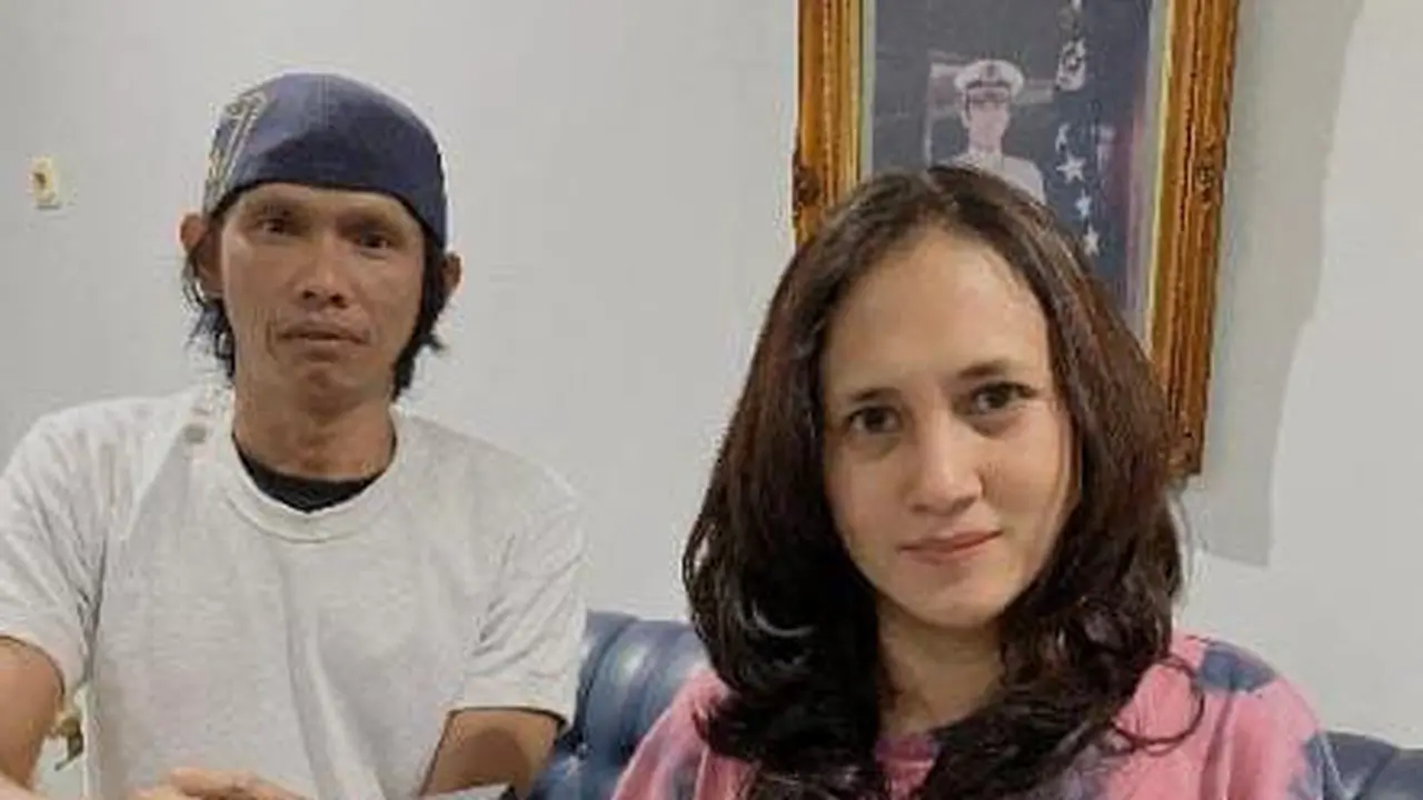 Dina Subono (ist)