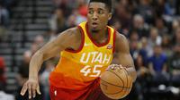 Donovan Mitchell juara kontes slam dunk di NBA All-Star 2018 (AP)