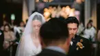 Ini dia momen pemberkatan Roy Sungkono dan Michelle Tahalea yang baru saja digelar 13 Februari 2023 kemarin. Keduanya terlihat khidmat menjalani prosesi pemberkatan di sebuah gereja. Meski digelar terbatas, pernikahan Roy Sungkono dan Michelle Tahalea dihadiri rekan artis. (Liputan6.com/IG/@roysungkono)