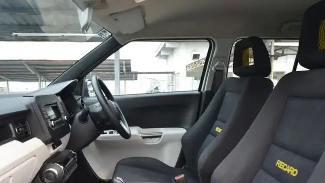 Modifikasi SuzukI Ignis bergaya rally