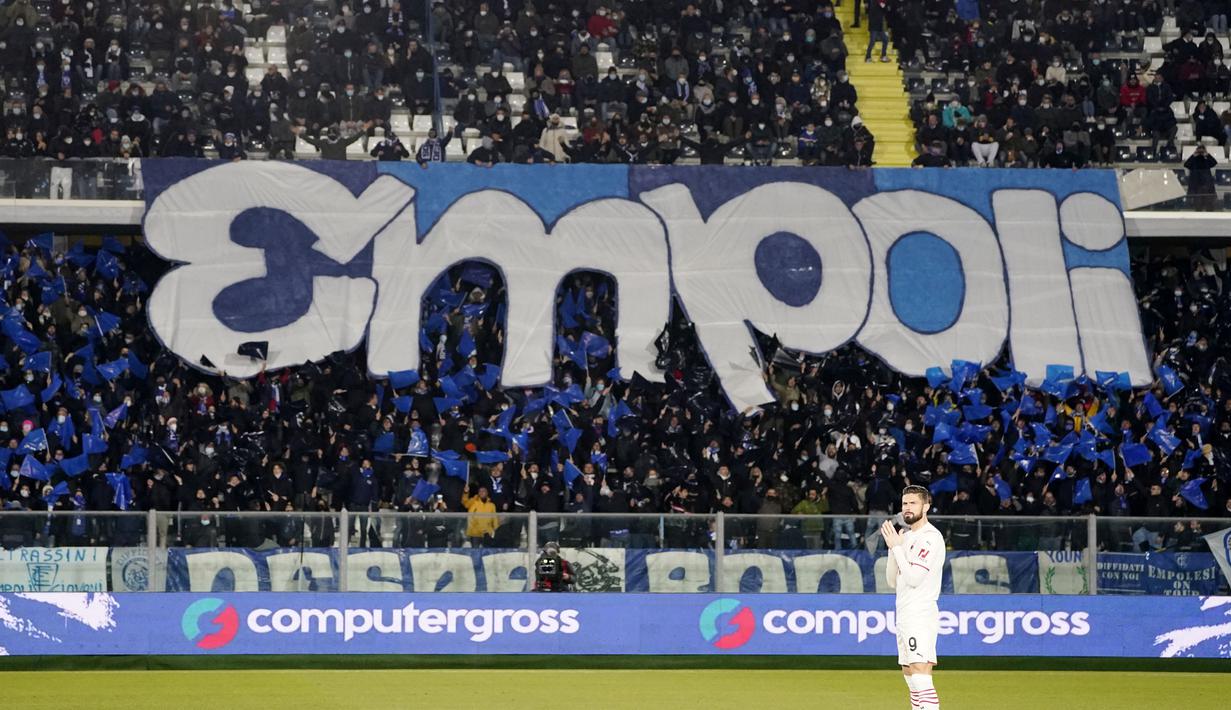 Kemenangan tersebut membuat AC Milan kokoh di posisi kedua klasemen sementara Liga Italia 2021/2022 dengan raihan 42 poin, atau terpaut 6 poin dari sang rival sekota mereka, Inter Milan. (AFP/