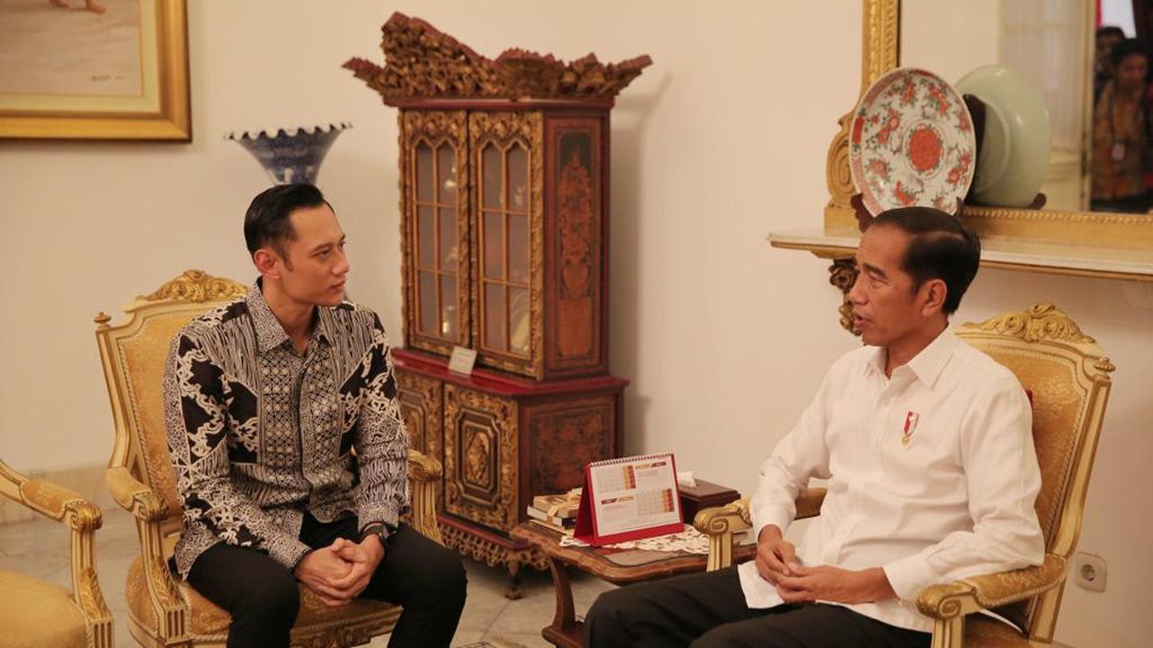 Presiden Jokowi bertemu dengan Ketua Kogasma Partai Demokrat Agus Harimurti Yudhoyono (AHY). (Foto: Michael Wicaksono_Kogasma PD)