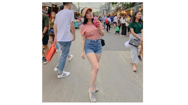 Elvia Cerolline - Billy Syahputra