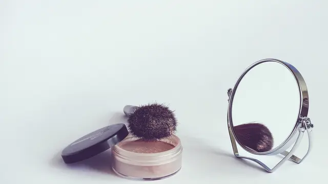 ilustrasi cara memilih bedak/pexels