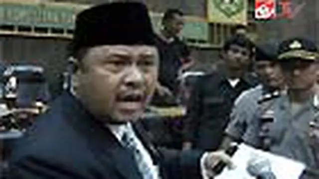 Ketua DPRD Emoh Mundur, Sidang Paripurna Ricuh