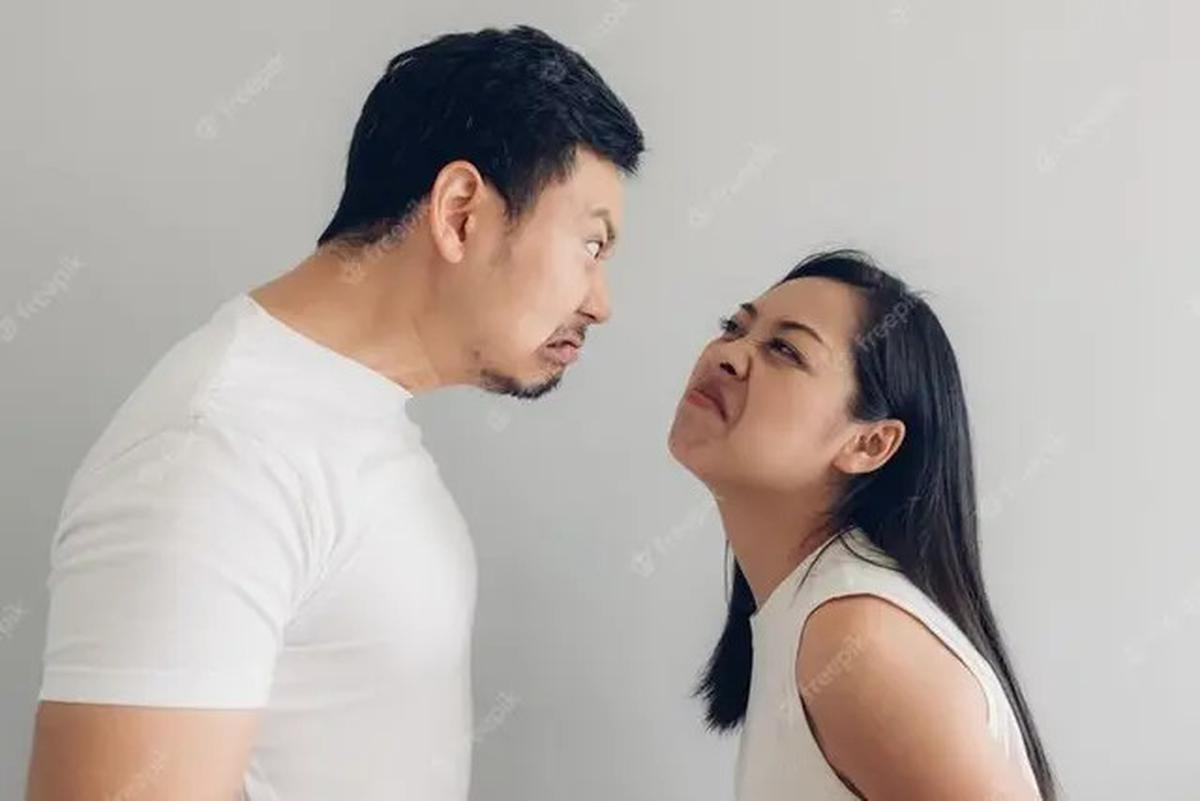 5 Tanda Pria Mungkin Tidak Benar-Benar Mencintaimu