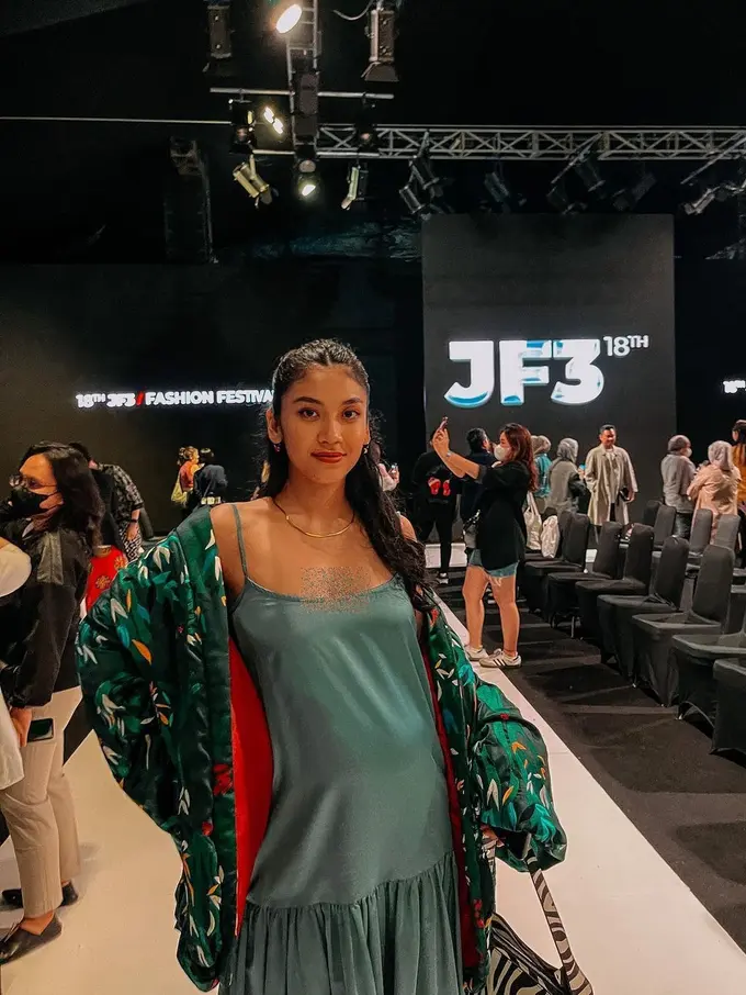 6 Potret Baby Bump Canti Tachril Istri Adipati Dolken di JF3 2022, Curi Perhatian