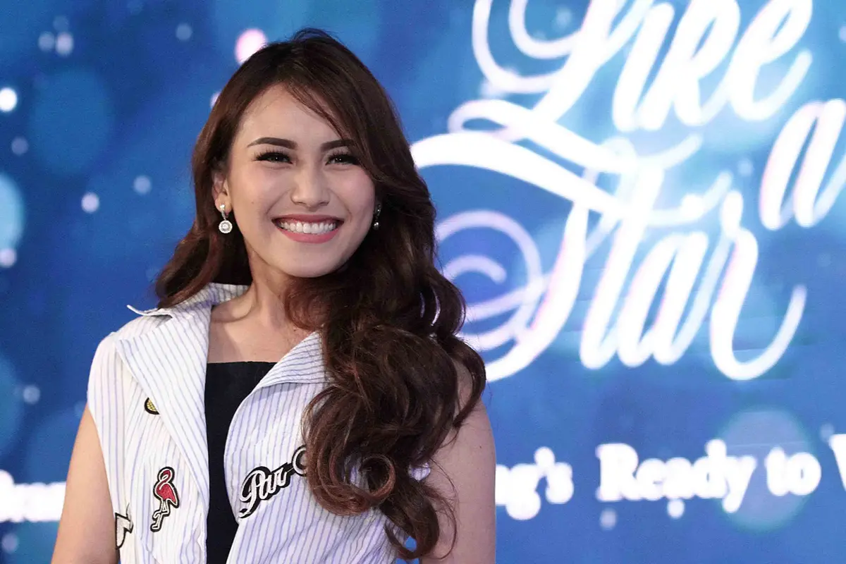 [Bintang] Ayu Ting Ting
