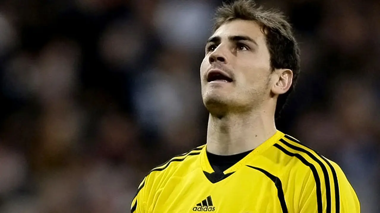 iker-casilas-140122b.jpg