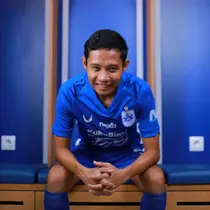 PSIS Semarang akhirnya mengumumkan secara resmi kedatangan pemain barunya, Evan Dimas Darmono, untuk mengarungi paruh musim BRI Liga 1 2023/2024. (dok. PSIS Semarang)