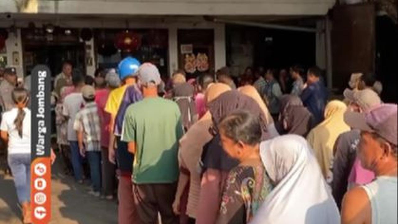 Puluhan Tahun Bagikan Sembako