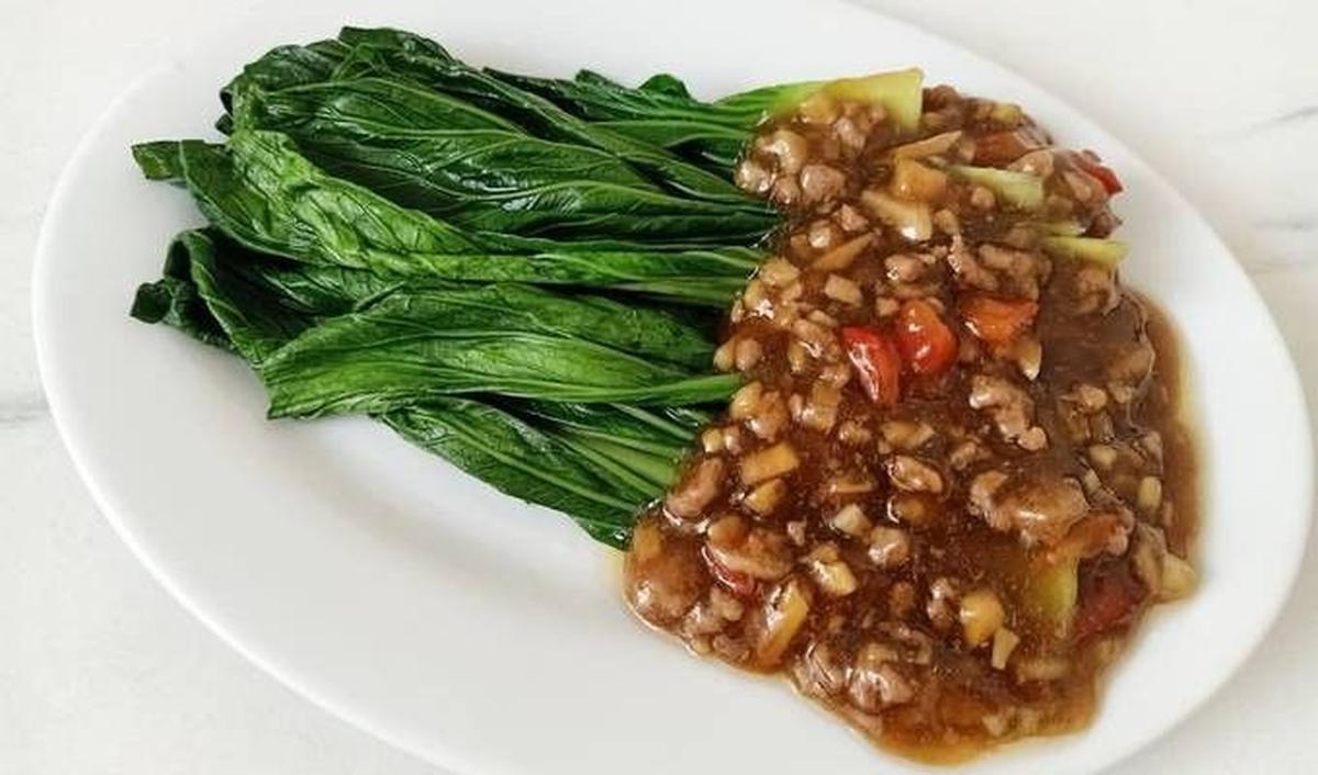 6. Resep Pokcoy Siram Daging
