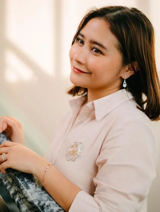 Prilly Latuconsina (Instagram/prillylatuconsina96)