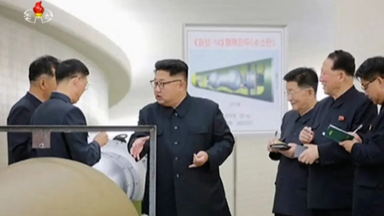 Kim Jong-un Tinjau Pembuatan Bom Hidrogen	