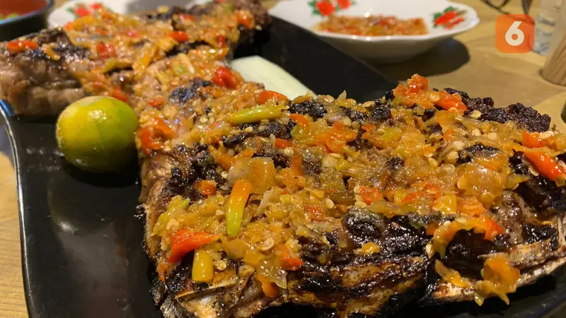 Rahang Tuna Bakar