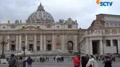 Gereja Saint Peter's Basilica. Gereja ini biasa digunakan Paus Fransiskus, pemimpin umat Katolik untuk menggelar misa perayaan Natal dan Paskah.