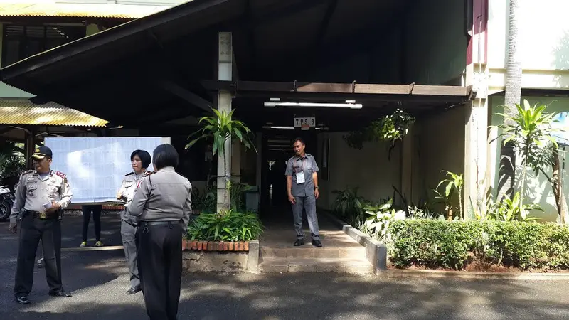 TPS tempat Menko Luhut mencoblos