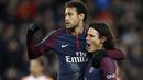 Kini Edinson Cavani harus bersaing dengan pemain asal Brasil, Neymar untuk mencetak gol bagi PSG. (AP/Christophe Ena)
