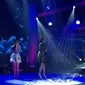 Membawakan lagu dari Maudy Ayunda berjudul Cinta Datang Terlambat, duet kontestan Mamamia Indosiar ini membuat para juri terpukau.