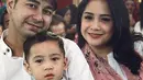 Sejak lama, Ayu dan Raffi memang memiliki program televisi yang sama. Hal itu lah yang menyebabkan keduanya selalu terlihat bersama. Seperti pada sebuah foto yang baru saja diunggah Raffi di akun Instagramnya. (Instagram/raffinagita1717)