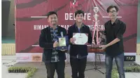 President University Juara Debat Ilmiah FKMHII Korwil II 2017