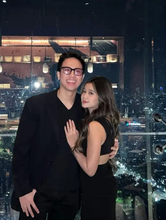 Brisia Jodie beberapa kali mengunggah potret mesranya dengan sang kekasih, Anthonio Marchelin Hardianto. [Instagram/brisiajodie96]