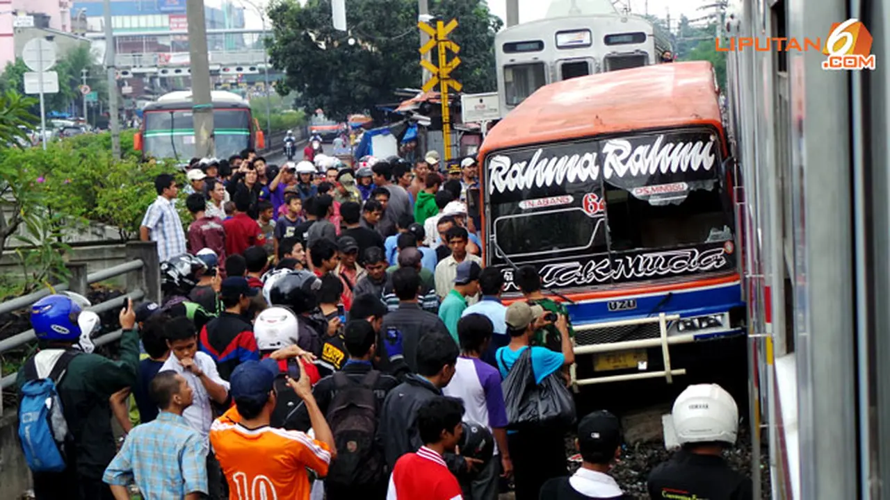 tabark-kereta-130617b.jpg
