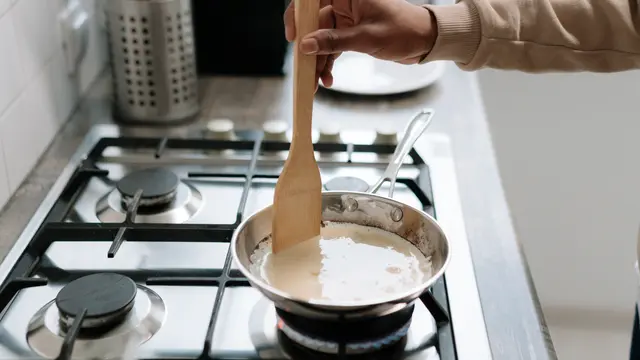 Manisnya Pas, Resep Puding Susu Gula Aren yang Praktis ini Cocok untuk Semua Usia