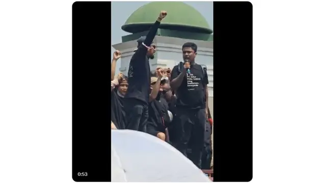 15 Artis Ikut Aksi Tolak RUU Pilkada di Gedung DPR RI, Reza Rahadian hingga Komika