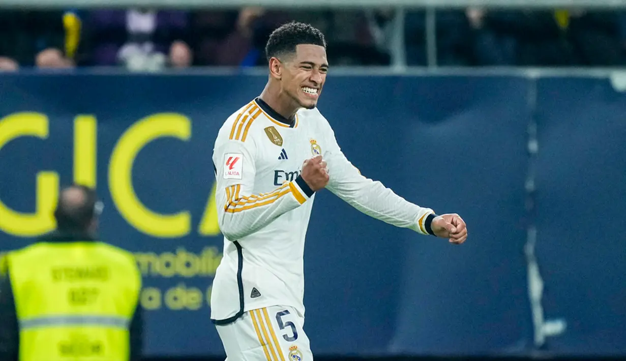 Meski main di kandang lawan, Real Madrid mampu memulai laga dengan sangat baik. Pertandingan baru berjalan 14 menit Rodrygo sudah bisa membuka keunggulan. (AP Photo/Jose Breton)