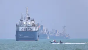 Selat Hormuz Dibuka, Pasar Minyak Global Masih Dibayangi Krisis Pasokan