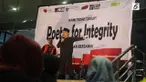 Beberapa pegiat antikorupsi berkumpul dan membuat karya puisi untuk memberikan dukungan terhadap perjuangan KPK dalam memberantas korupsi. Pentas yang digelar Jumat (09/05) merupakan bentuk solidaritas atas kejadian yang menimpa Novel Baswedan.