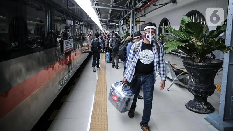 FOTO: Penambahan Perjalanan Kereta Jarak Jauh Telah Beroperasi