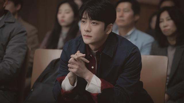 Kang Tae Oh dalam Extraordinary Attorney Woo. (ENA via Soompi)