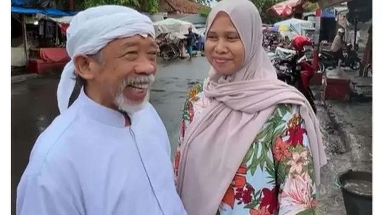 6 Potret Kenangan Pelawak Qomar 4 Sekawan dan Istri, Kerap Bikin Konten Bareng
