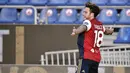 4. Cagliari menempatkan pemain kedua mereka yang paling banyak berlari yaitu pemain tengah mereka Nahitan Nandez. (Foto: AP/LaPresse/Alessandro Tocco)