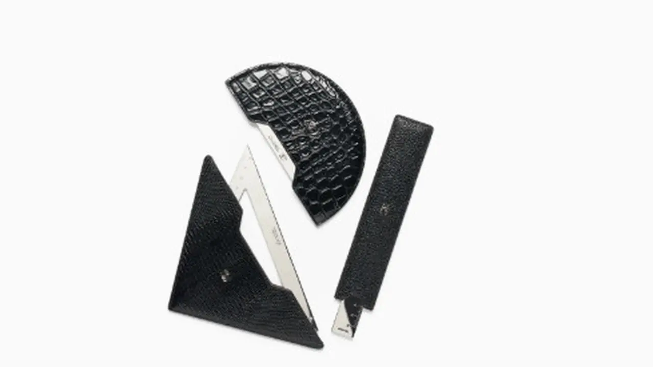Chanel Hadirkan Alat Tulis yang Jadi Fashion Statement Lewat Geometry Set Mewah Seharga Rp26 Jutaan