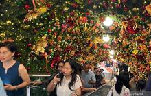 Dekorasi Natal Mal Jadi Magnet Pengunjung Libur Akhir Tahun