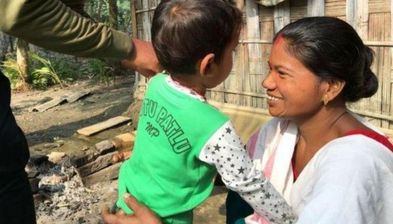 Dua anak yang tertukar saat lahir, menolak untuk kembali ke keluarga biologis mereka. (Doc: BBC UK)