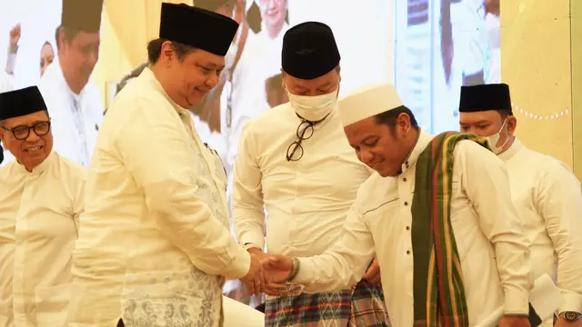 Ketua Umum DPP Partai Golkar Airlangga Hartarto saat menghadiri Dzikir Akbar dan Golkar Bershalawat di Jakabaring Sport City, Palembang, Sumatera Selatan, Sabtu (18/2/2023) (Istimewa)