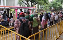 Lebih Ramai dari Malam Tahun Baru, Pengunjung TMII Nikmati Konser Stand Up Comedy