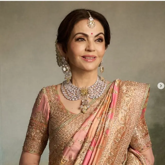 Perhiasan Mewah Nita Ambani.