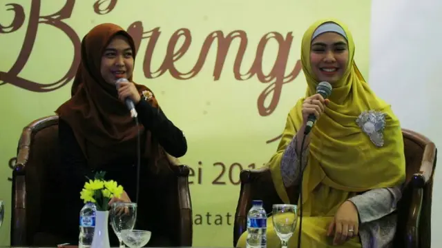 Oki Setiana Dewi dan Ria Ricis