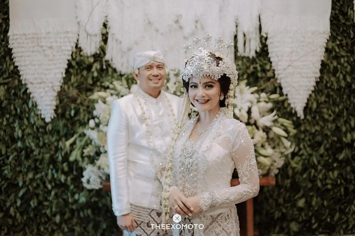 [Fimela] Tiwi Eks T2 dan Arsyad Rahman