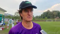 Pelatih PSS Sleman,&nbsp;Pieter Huistra. (Bola.com/Ana Dewi)